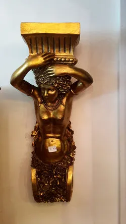 Statue